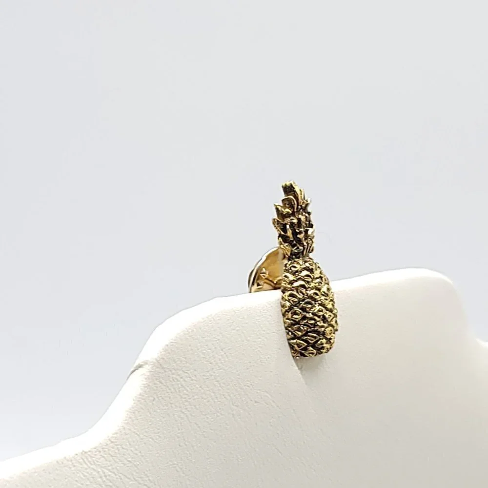 Gold Tone Pineapple Pin Brooch Vintage
